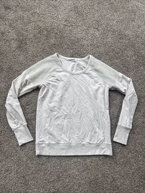 Athleta Women’s Medium Cream Mesh Shoulder Crewneck Long Sleeve Shirt EUC